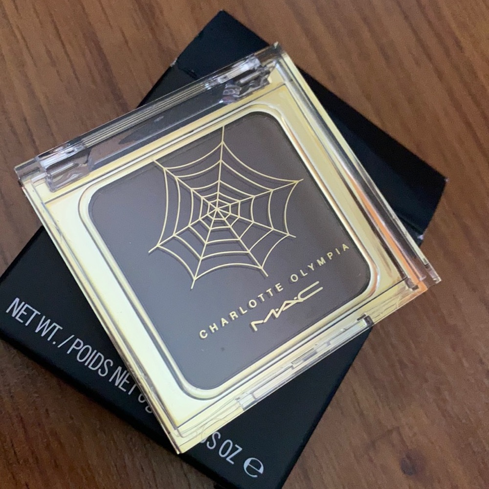 MAC x Charlotte Olympia Cream Color Base- ‘Sepia’